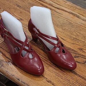 BEACON angel Steps sz 8.5M 2" heel red straps shoe NWOT